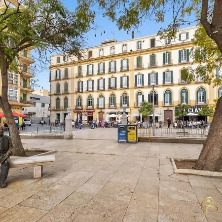Flat With Balcony Daire *