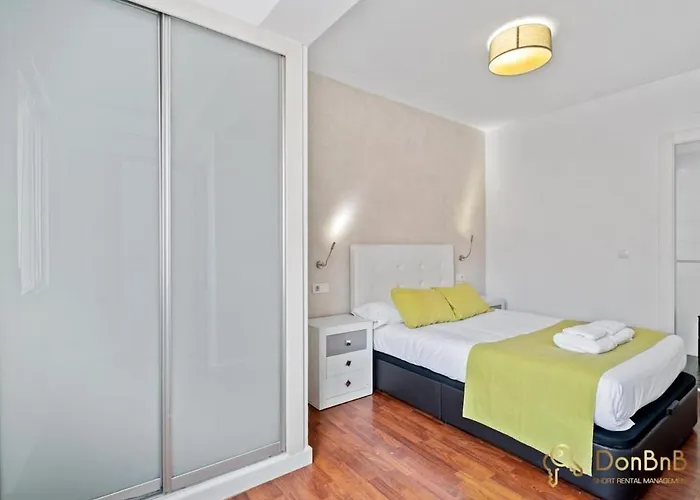 Flat With Balcony Málaga