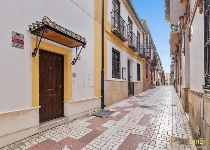 Flat With Balcony Daire Málaga