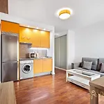 Flat With Balcony Appartamento *